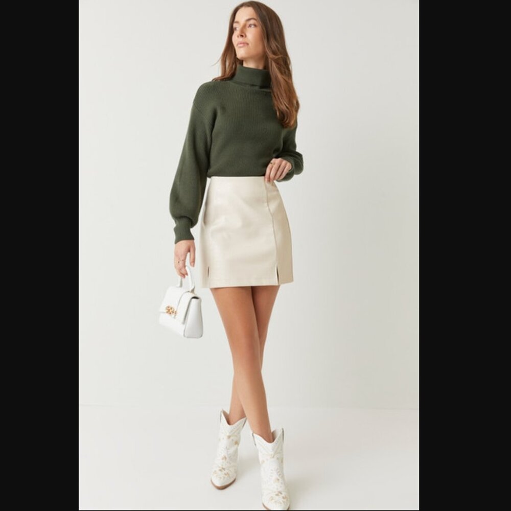 Francesca's Mi Ami Avery Balloon Sleeve Turtleneck Sweater - Olive Green, Large - Picture 12 of 12